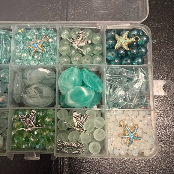 Craft Beads, CARIBBEAN WATERS - NO SHARKS, Jewelry Supplies, loose bulk beads - Picture 5 of 7